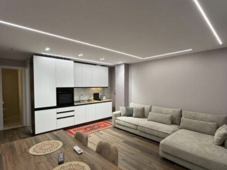 🏢 Jepet me qira apartament 1+1 – Stacioni i Trenit