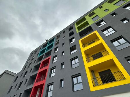 🏡 SHITET APARTAMENT 2+1 – COLOUR SPLASH, PASKUQAN