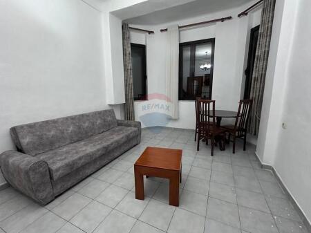 Apartment 1+1 for rent in Bllok!