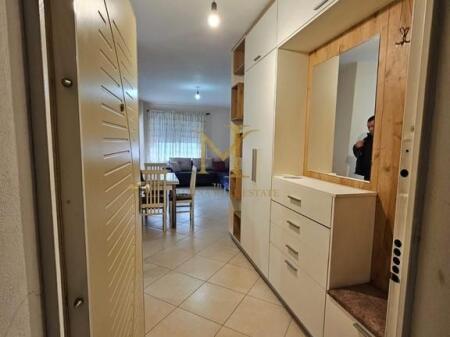 APARTAMENT 2+1+2 NË DURRËS ME QIRA