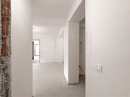 Appartamento - In Vendita - Kodra e Diellit 2