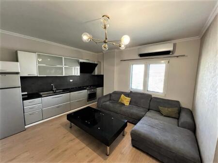 Shitet Apartament 2+1 në Rrugën e Durrësit, pranë Mozaikut të Tiranës. ID D8142A21