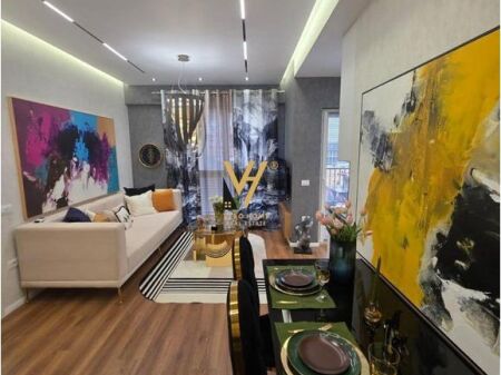 APARTMENT 1+1 FOR RENT AT 21 DHJETORI NEAR MONDIAL 850 EURO