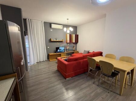 Apartament - Për Shitje - Rruga Sotir Caci, Tiranë