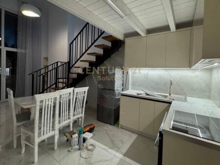 Appartamento 1+1 in forma Duplex, vicino a Birra Tirana,