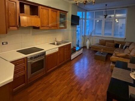 Qera, Apartament 2+1, Bllok