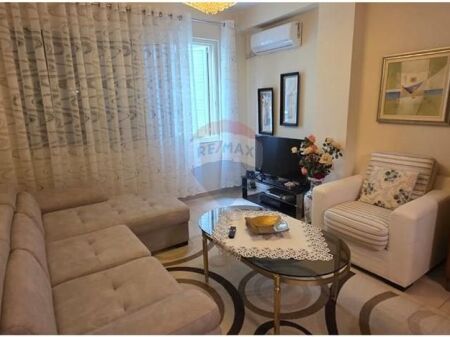 JEPET ME QIRA APARTAMENT 1+1 I MOBILUAR – BLLOK