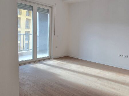 🔥AMBIENT ME QIRA PËR ZYRA+POST PARKIMI