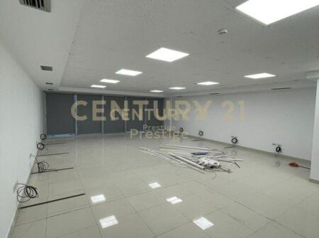 OFFICE SPACE FOR RENT, NEAR THE UNIVERSITY BOOKSTORE, TIRANA!