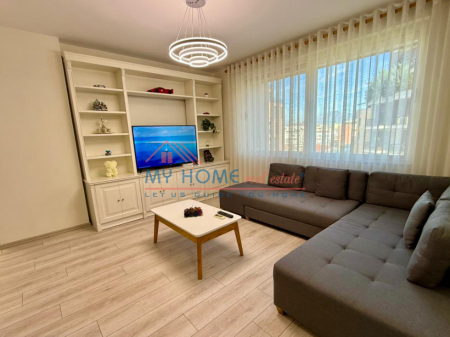 Apartament 1+1 me qira tek Rruga e Kosovareve