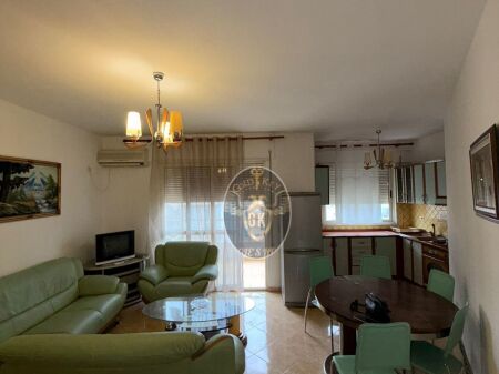 🏡 APARTAMENT ME QERA  •2+1 Plazh Durres