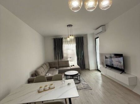 JAPIM ME QIRA APARTAMENT 1+1 NE ASTIR! 450 € /Muaj
