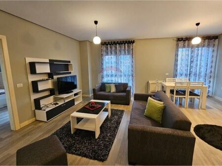 Apartament 2+1 per qira tek Rruga e Kavajes