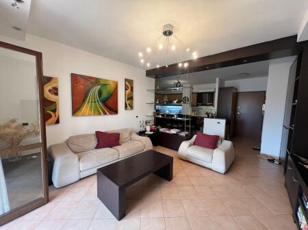 Apartament 2+1 per shitje ne Komune