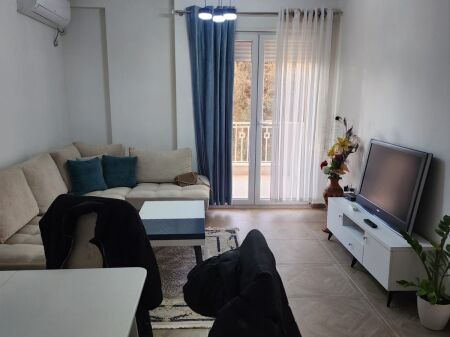 Apartament 2+1 per qera tek Platea ne Fresk