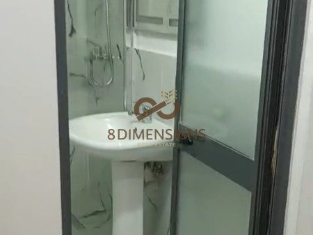 Apartament 2+1 me qera tek Rruga 5 Maji, prane Concord Center