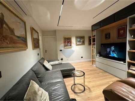 Apartment 2+1+2 for rent at Shallvaret