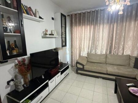 Japim me qira apartament 1+1 tek fusha e aviacionit!