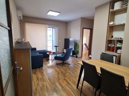 Appartamenti in affitto per uffici 140 m2 presso Abi Bank 21 Dhjetori