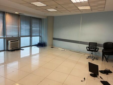 Zyra me qera tek Selvia (ID BZ2571) Tirane