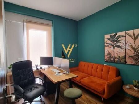 JEPET ZYRE 140 M2 ME QERA TE RR.FROSINA PLAKU 160.000 LEKE