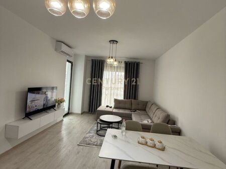 JAPIM ME QIRA APARTAMENT 1+1 NE ASTIR!