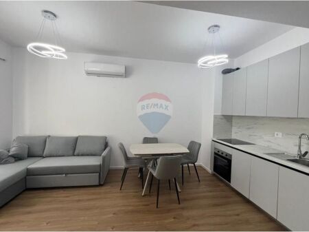 Apartment - For Rent - Mangalem Complex, Tirana 450 €