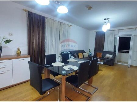 APPARTAMENTO 2+1 CON VERANDA E POSTO AUTO SAUK Touch of the Sun Tirane !