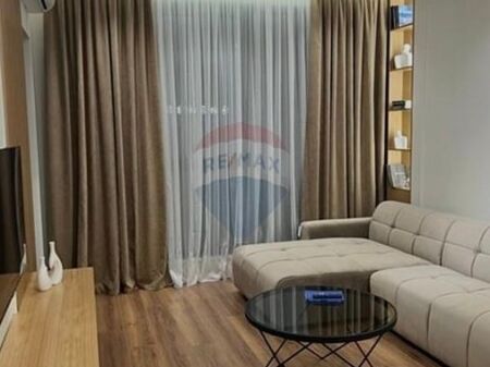 Jepet apartament me qera 1+1, Porcelani