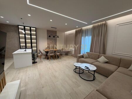 Vendiamo appartamento 2+1+2 a Sofia Residence, vicino a TEG