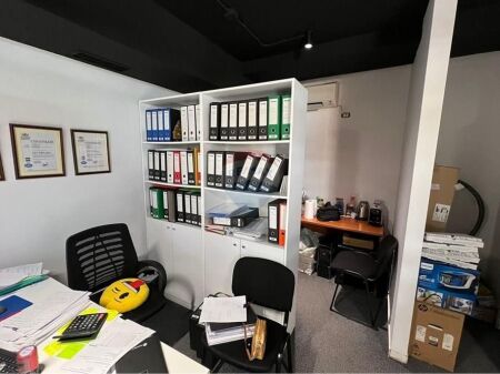 Ufficio in affitto a Pazari i Ri!