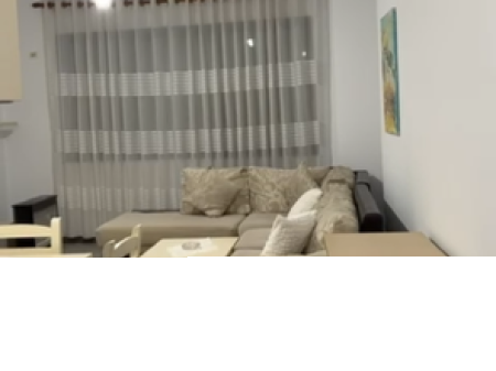 Appartamento 1+1 vicino ad Artistit in Astir con 400€ e sconto