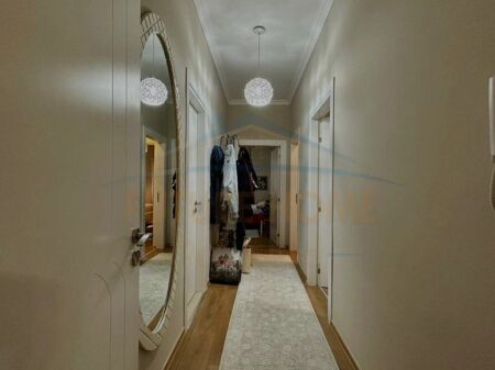 Shitet, Apartament 3+1+2, Liqeni i Thatë, Tiranë.