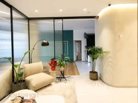 Jepet me qira ambient biznesi në zonën e Bllokut.