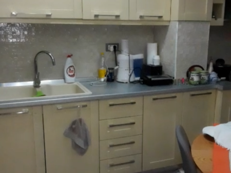 Apartment 1+1, Porcelain!