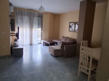 Appartamento 1+1+veranda in affitto a Liqeni i Thate