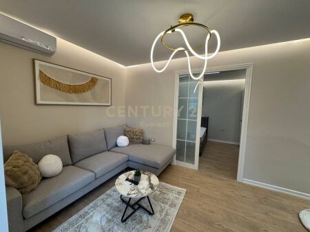 RRUGA E BARRIKADAVE, SHESIM APARTAMENT 1+1