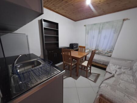 Apartament 1+1 me Qira – Zona Kristal Center