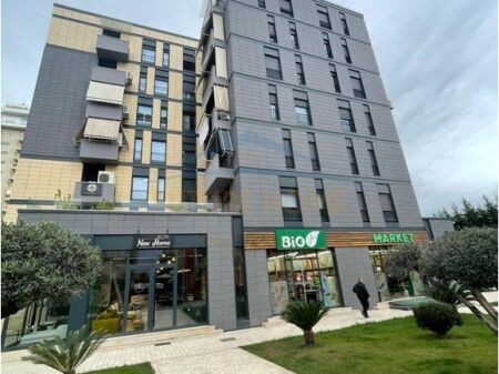 Affitto, Locale Commerciale Via Panorama Quartum Residence