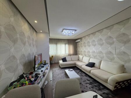 APARTAMENT 2+1 PER SHITJE NE UNAZE TE RE!