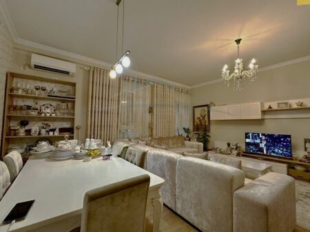 Shitet, Apartament 3+1+2, Liqeni i Thatë, Tiranë.