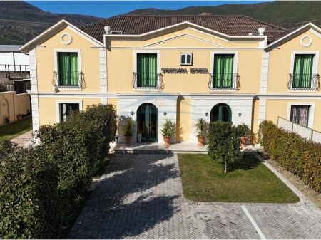 Qira, Restorant + Hotel, Rruga Nacionale Labinot - Elbasan.