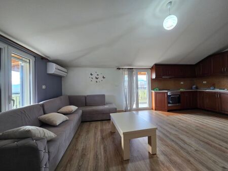 For Rent Furnished Entrance Near Big Market in Unaza Korce  ✨️✨️