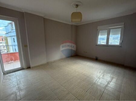 zyra per qira ne komune te Parisit