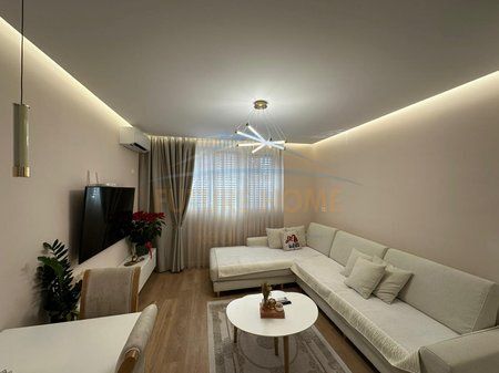 Shitet, Apartament 1+1, Shkozë