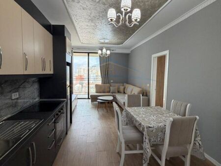 Affitto, Appartamento 2+1+Posto Auto, Residenza Golden Tower, Mine Peza 1.000 €, UNA63235