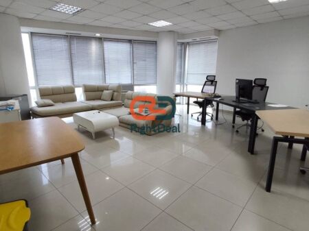 Tek Selvia, Jepet Me Qira Ambient Biznesi Me Lokacion Perfekt !!