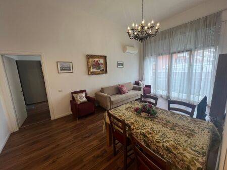 Apartment 2+1+2 for rent Zogu i zi near Ringu