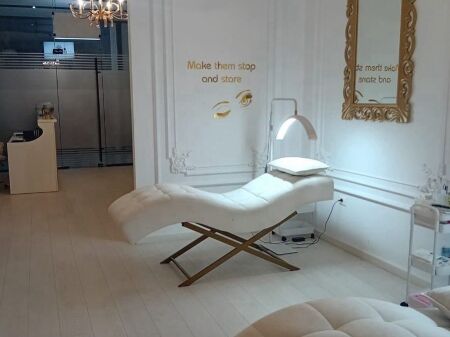 🏬 DYQAN ME QIRA – GARDEN BUILDING