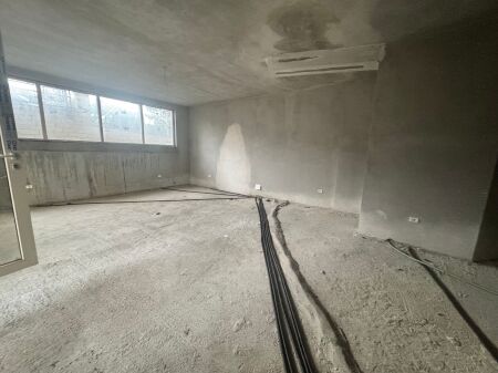 🏷 PREZZO OCCASIONE – AMBIENTE CON POTENZIALE RESIDENZIALE 2+1